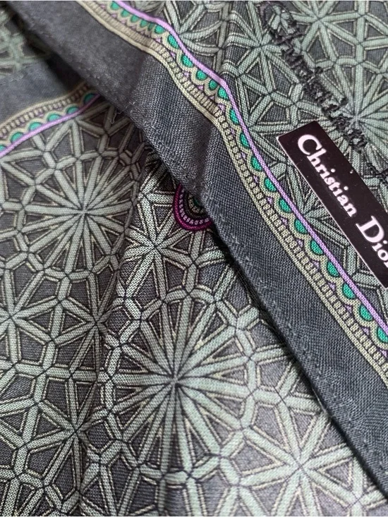 Christian Dior Green Geometric Handkerchief - Picture 13 of 17